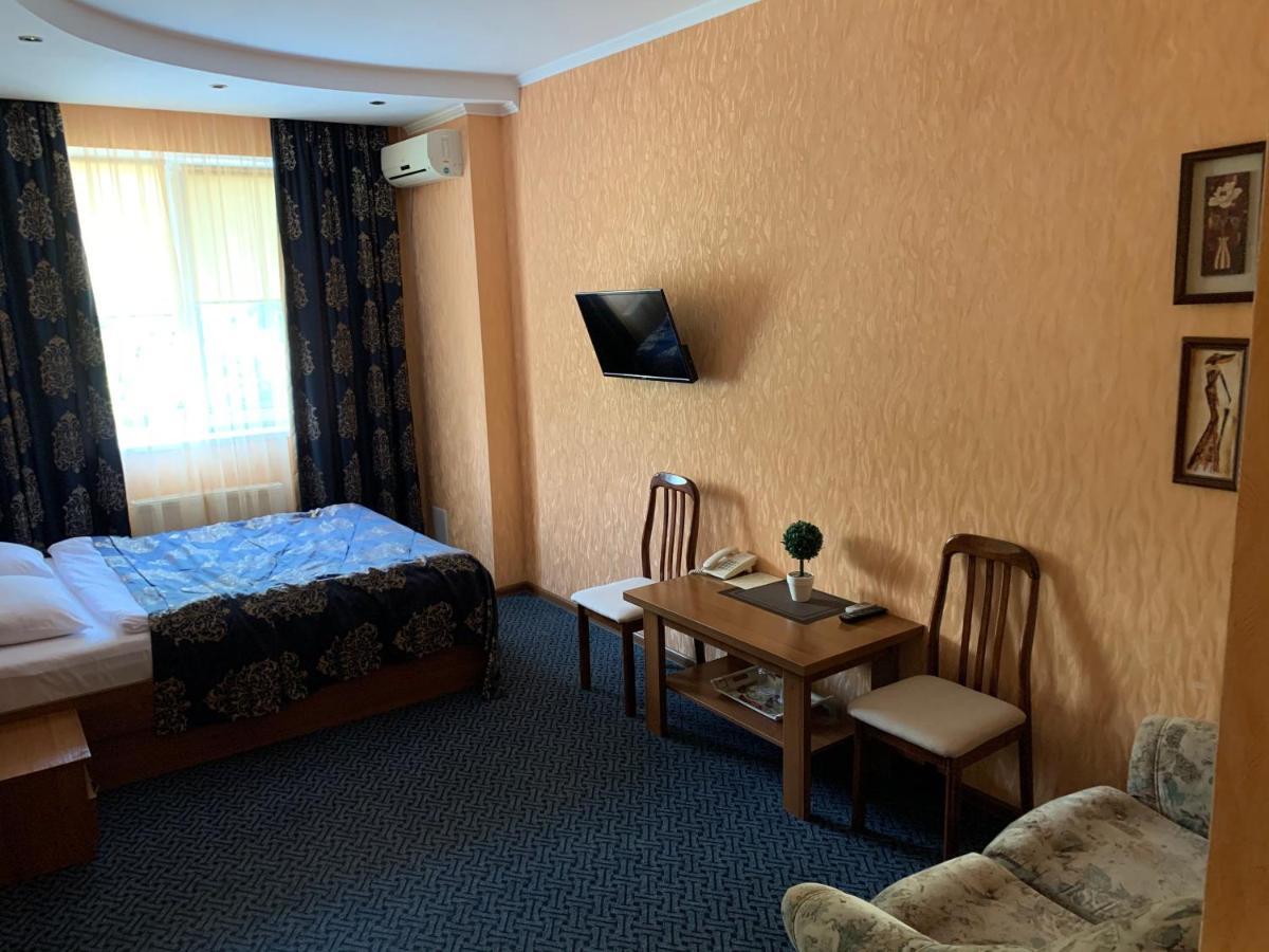 ויניצה Hotel Dobrodiy מראה חיצוני תמונה