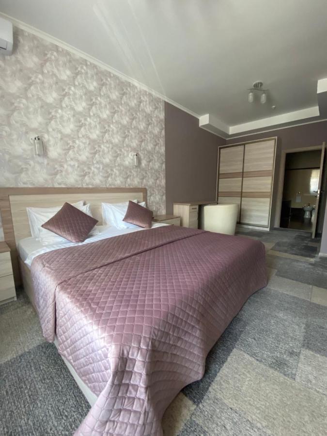 ויניצה Hotel Dobrodiy מראה חיצוני תמונה