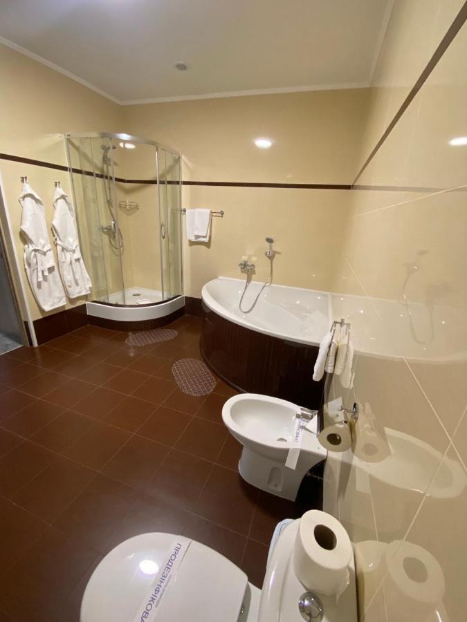 ויניצה Hotel Dobrodiy מראה חיצוני תמונה