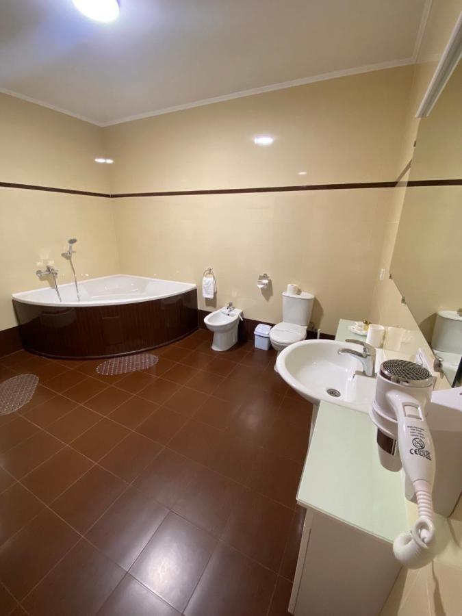 ויניצה Hotel Dobrodiy מראה חיצוני תמונה
