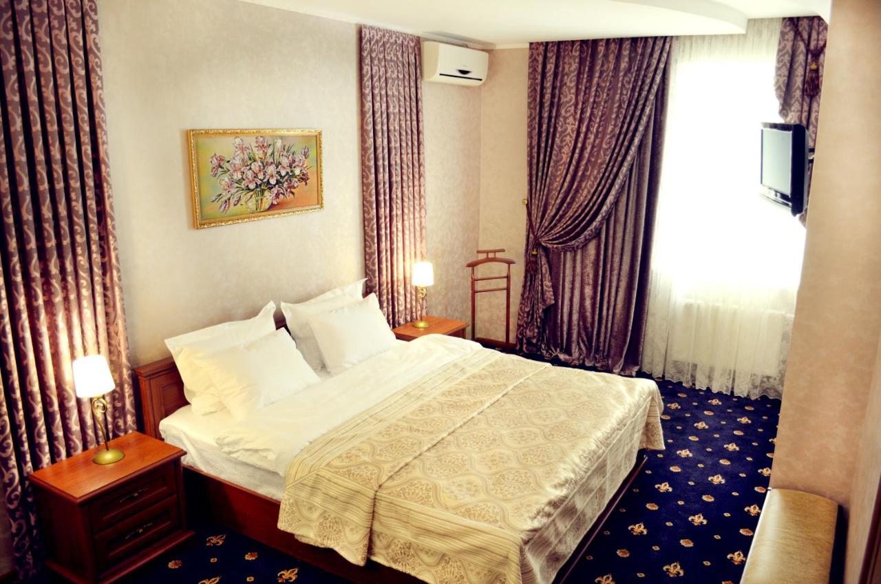 ויניצה Hotel Dobrodiy מראה חיצוני תמונה