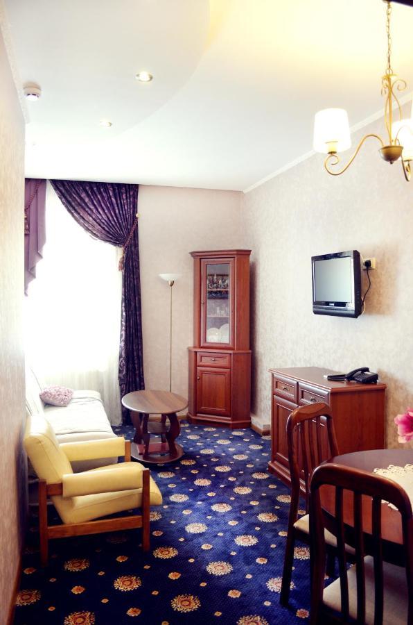 ויניצה Hotel Dobrodiy מראה חיצוני תמונה