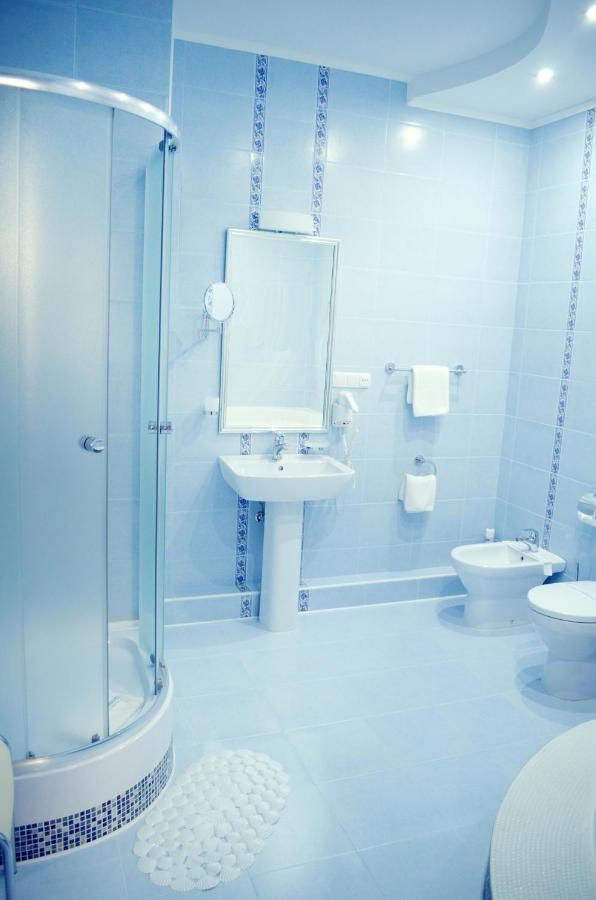 ויניצה Hotel Dobrodiy מראה חיצוני תמונה