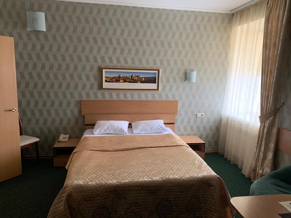 ויניצה Hotel Dobrodiy מראה חיצוני תמונה